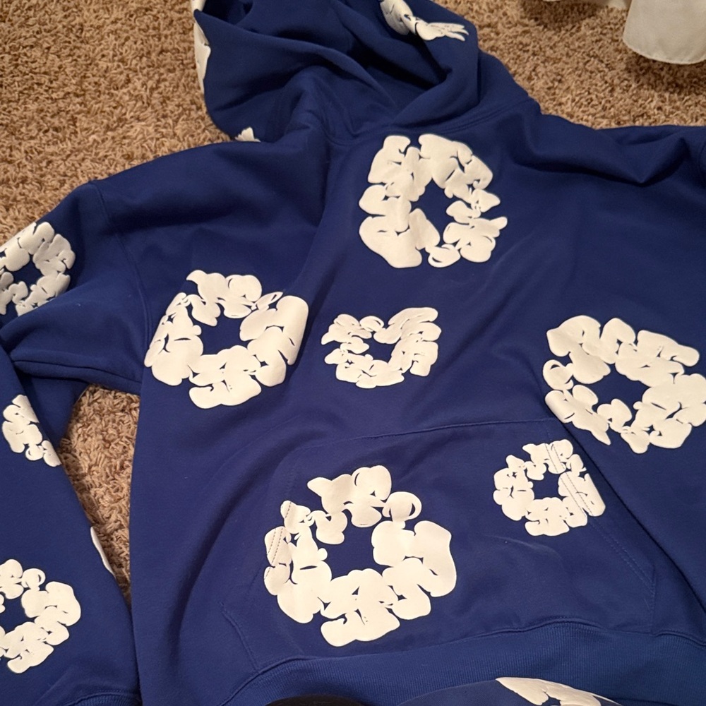 Blue Graphic Hoodie & Jogger Set - White Floral Clusters - Picture 3 of 3